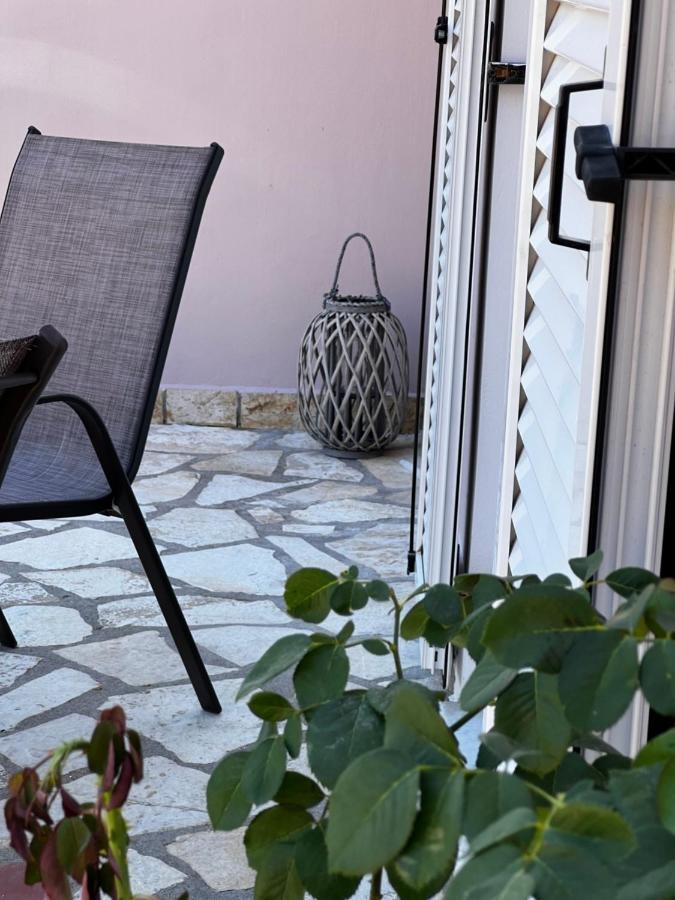 Aggelikis Studio Leilighet Zóla Eksteriør bilde